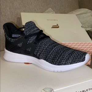 Fabletics Sneakers